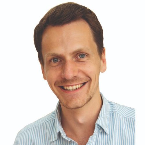Dr. Nils Rek